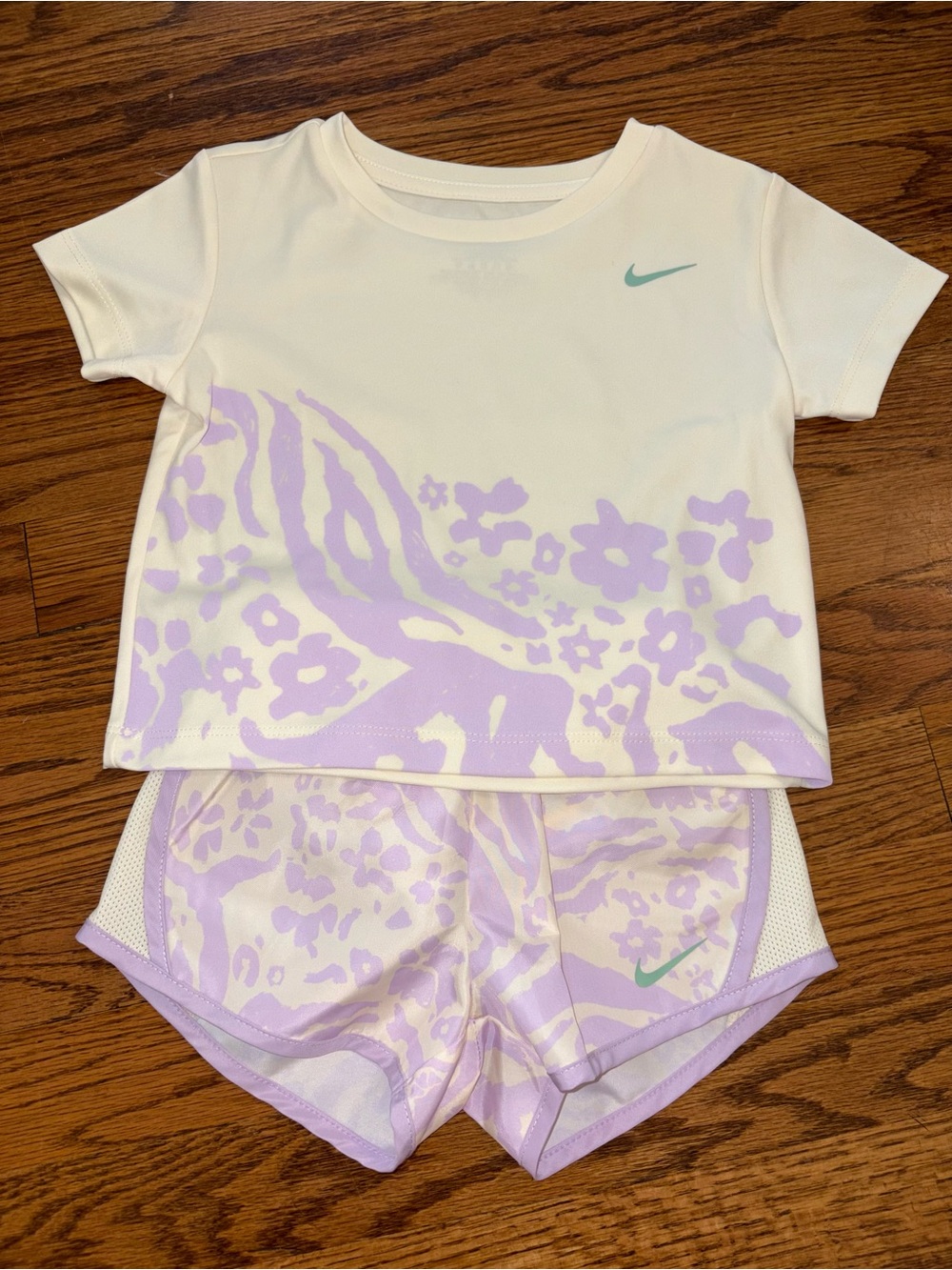 Nike Dri-Fit White & Lavender Floral Print Short Sleeve Top & Shorts 3T